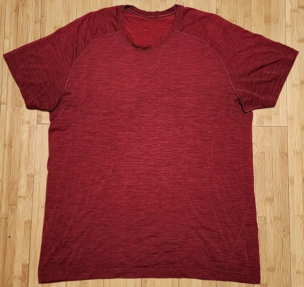 Lululemon Shirt Men Size XL Red Metal Vent Tech Performance Athletic Gym Running